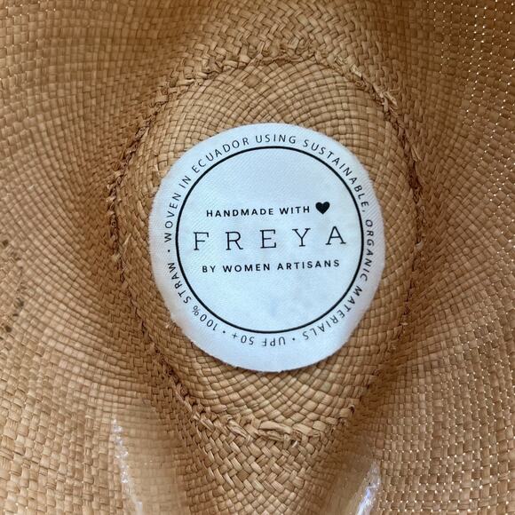Freya Wide Brim Sun Hat Women\'s S/M 100% Straw Tan Woven Striped W Leather Band